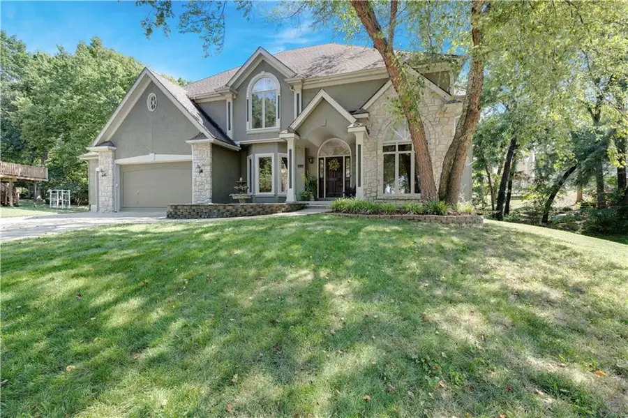 3213 N 111th Street, Kansas City, KS 66109 - #3