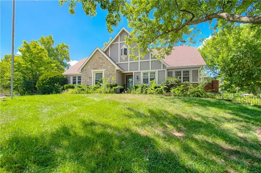 6924 Long Avenue, Shawnee, KS 66216 - #3