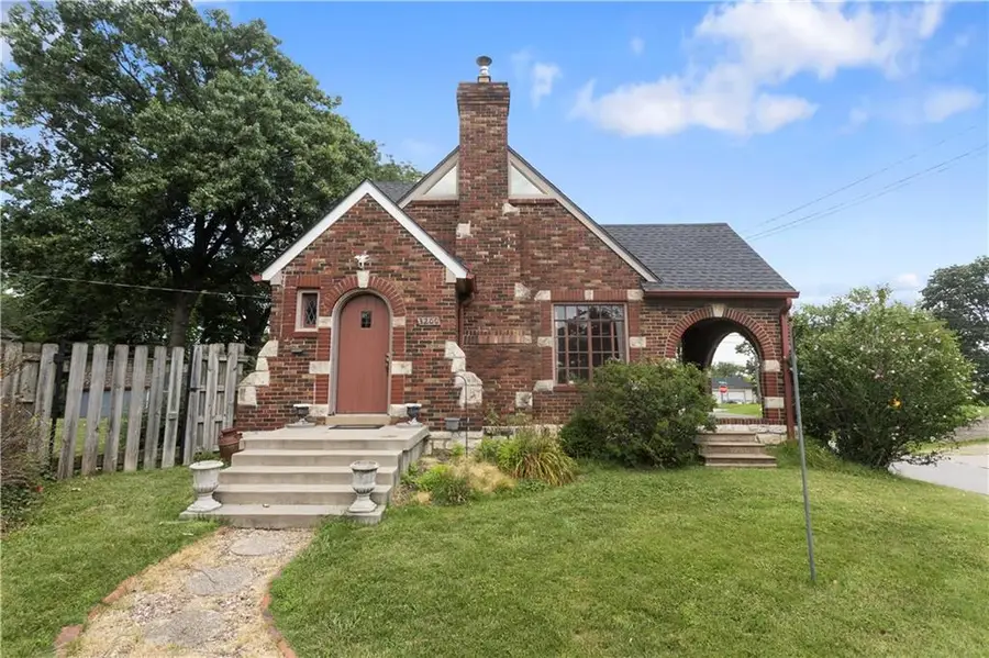 3200 Everett Avenue, Kansas City, KS 66102 - #2