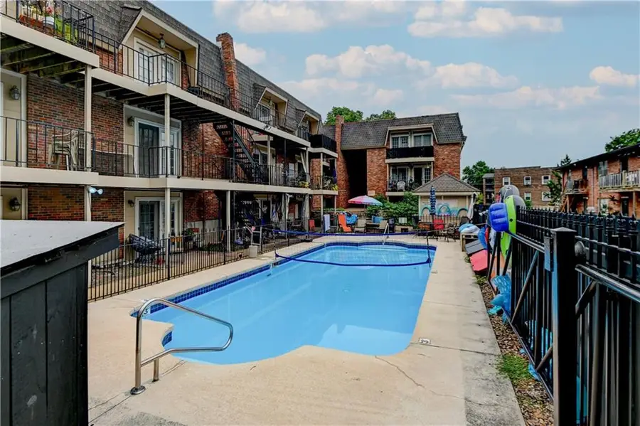 4038 Clark Avenue, Kansas City, MO 64111 - #2
