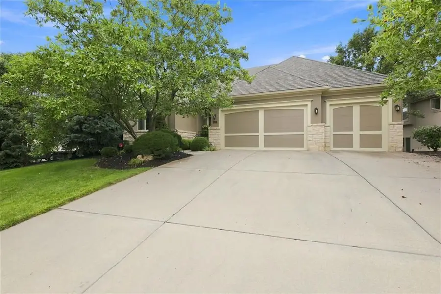 13117 Reeds Street, Overland Park, KS 66209 - #2