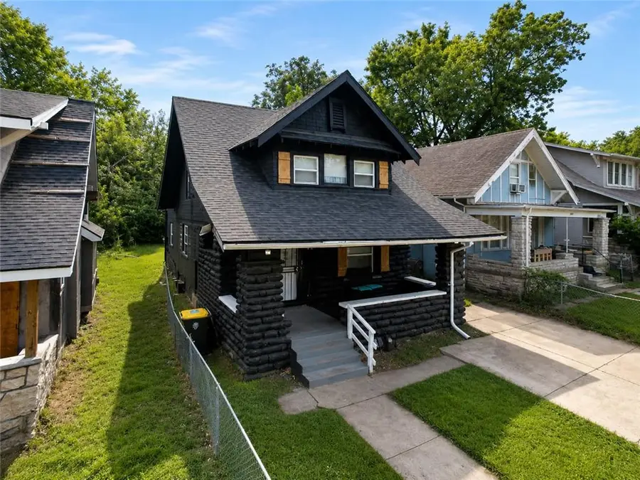 4009 S Benton Avenue, Kansas City, MO 64130 - #2