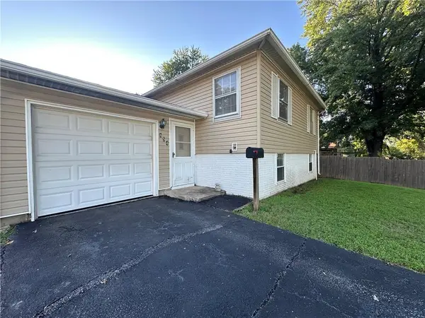 854 N Aztec Drive, Independence, MO 64056