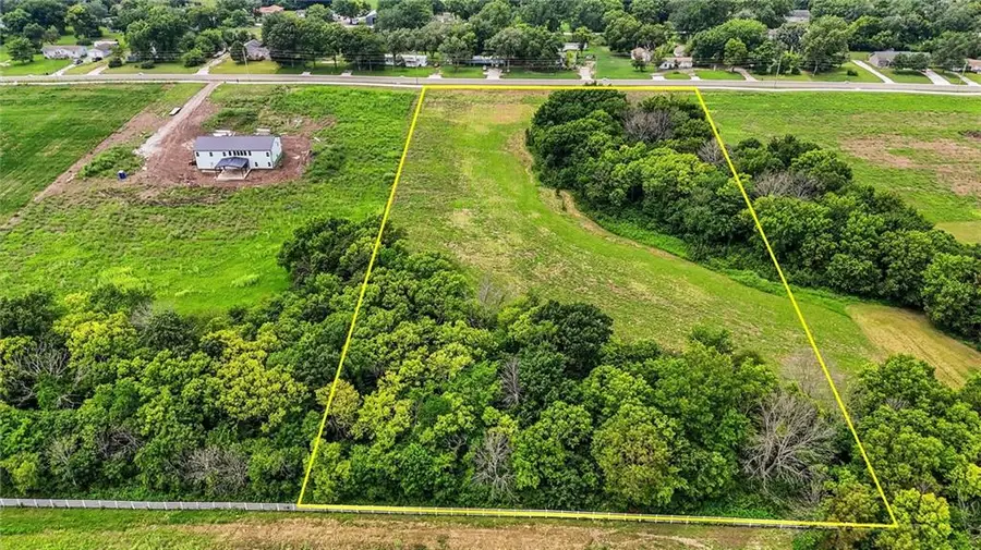 1007 N Ward Road, Raymore, MO 64083 - #2