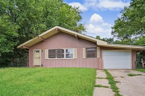 2114 Mitchell Street, Lawrence, KS 66046