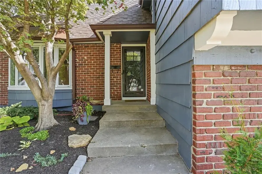 10713 W 98th Street, Overland Park, KS 66214 - #3
