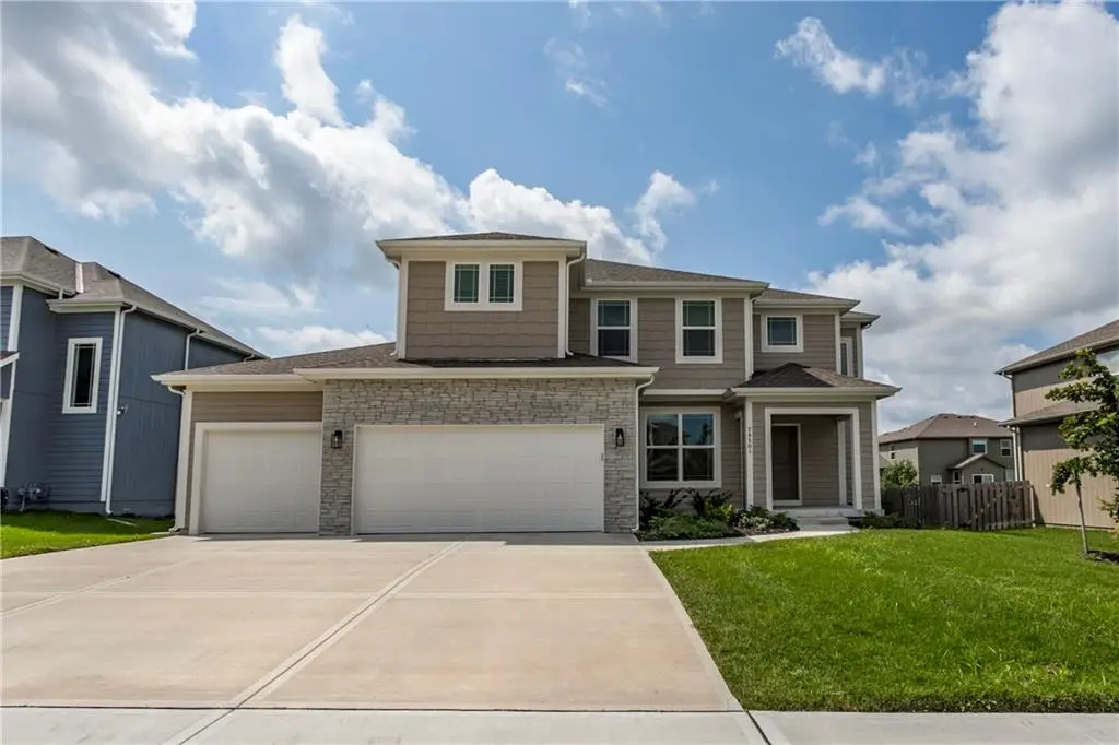 28501 W 161st Terrace, Gardner, KS 66030 - #1