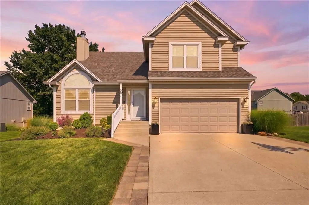 1301 Tabitha Lane, Greenwood, MO 64034 - #1