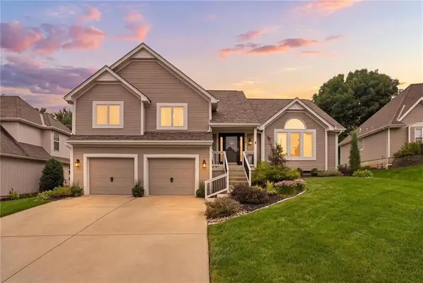 905 NE 100th Court, Kansas City, MO 64155