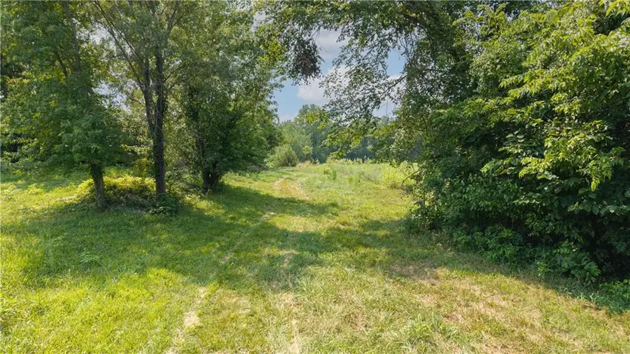 000 N Hoover Road, Buckner, MO 64016 - #2