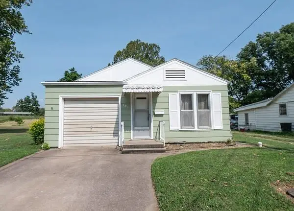 521 S 4th Street, Neodesha, KS 66757