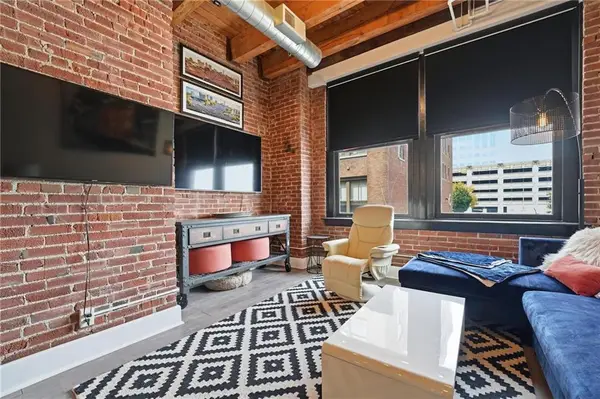 706 Broadway Boulevard #201, Kansas City, MO 64105