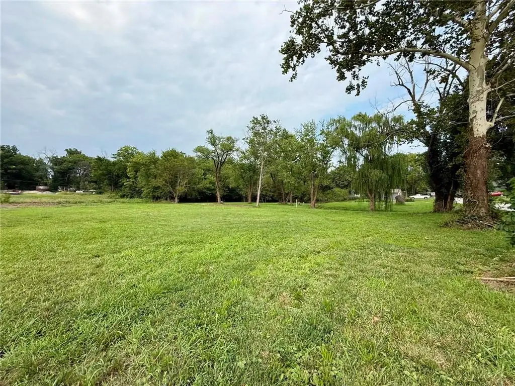 108 & 204 E Cynthia Street, McLouth, KS 66054 - #1