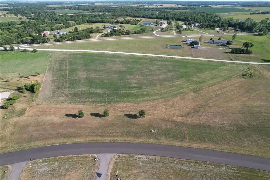 8 Wheatland Drive, Ottawa, KS 66067 - #3