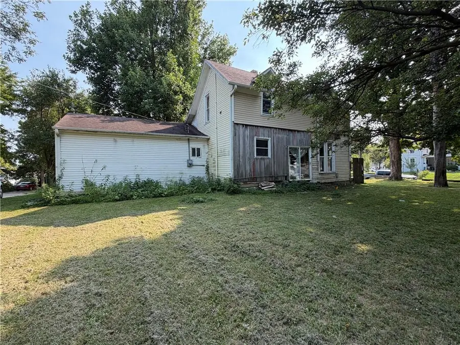 419 S Buchanan Street, Maryville, MO 64468 - #3