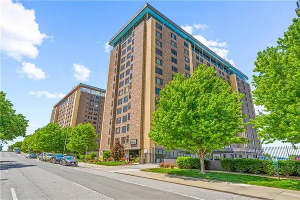 700 E 8th #400 & #500 Street, Kansas City, MO 64106