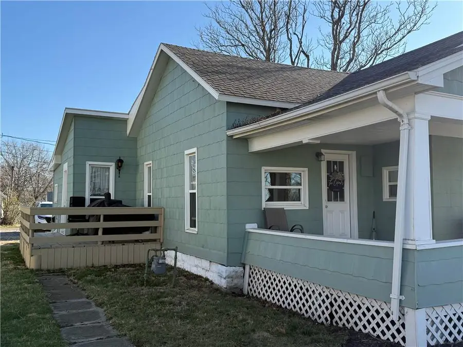 413 W 1st Street, Cameron, MO 64429 - #3