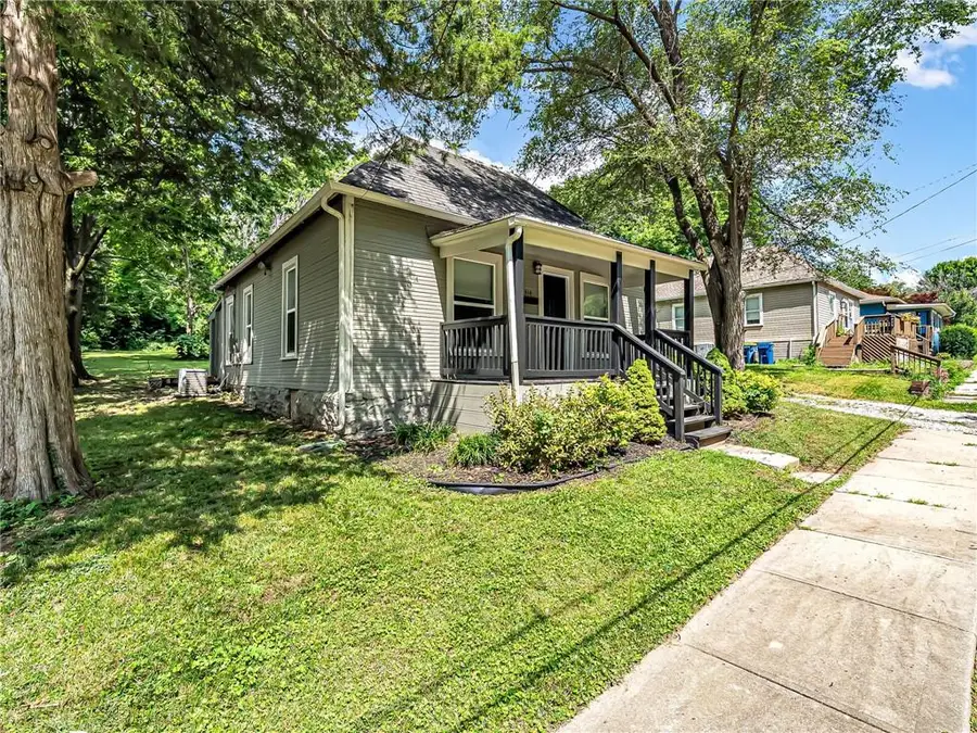 510 N Grover Street, Liberty, MO 64068 - #2