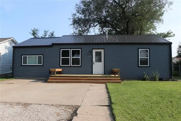 1713 Main Street, Osawatomie, KS 66064