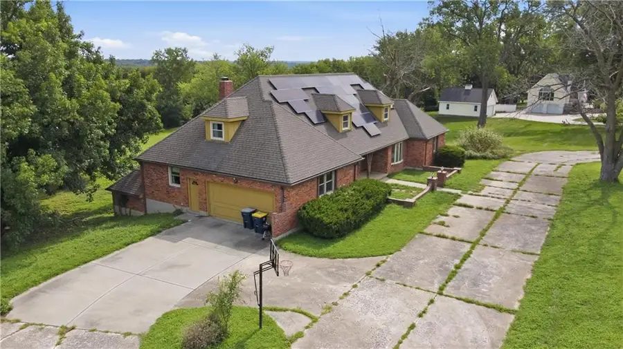 5423 Phelps Road, Kansas City, MO 64136 - #2