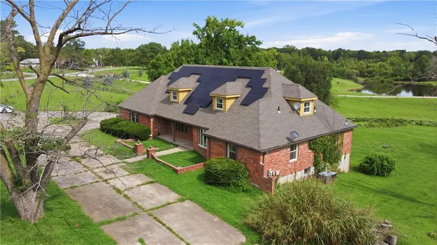 5423 Phelps Road, Kansas City, MO 64136 - #3