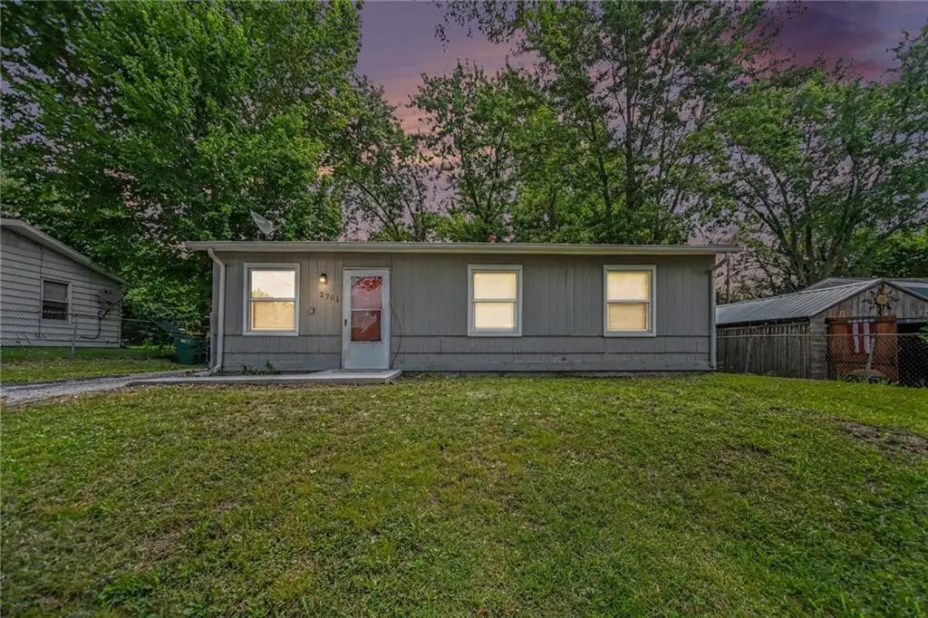 2701 S 48th Terrace, Kansas City, KS 66106 - #1