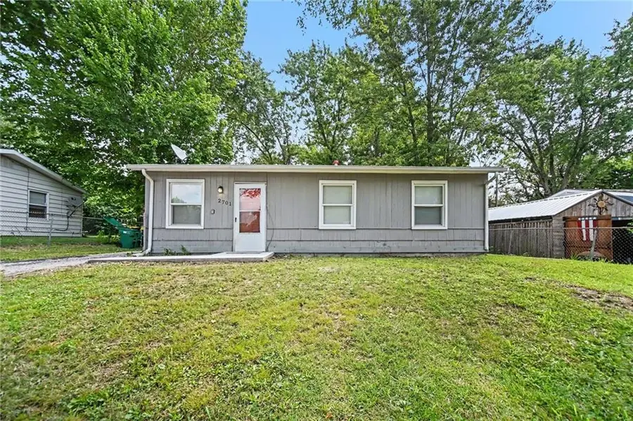 2701 S 48th Terrace, Kansas City, KS 66106 - #2
