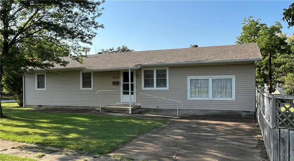 523 2nd Street, Oswego, KS 67356 - #1