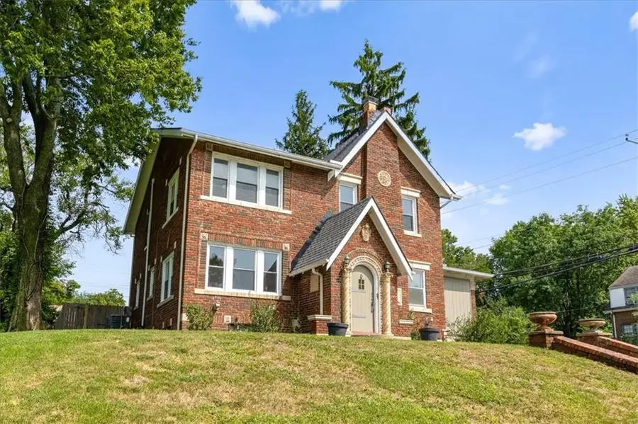 7343 Forest Avenue, Kansas City, MO 64131 - #2