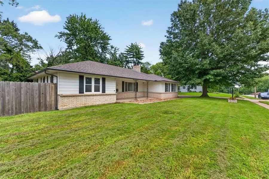7726 Everett Avenue, Kansas City, KS 66112 - #3