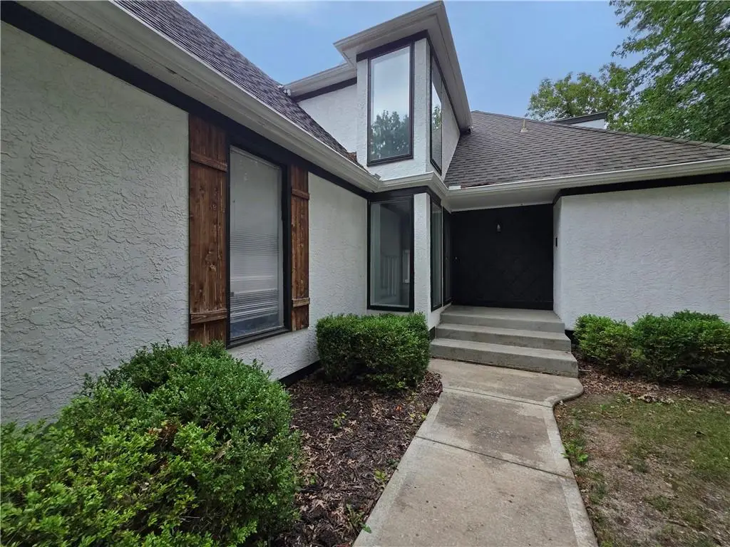11695 Bradshaw Street, Overland Park, KS 66210 - #1