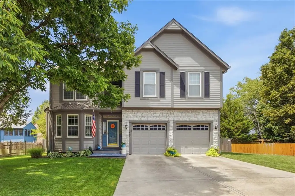 15802 S Lindenwood Drive, Olathe, KS 66062 - #1