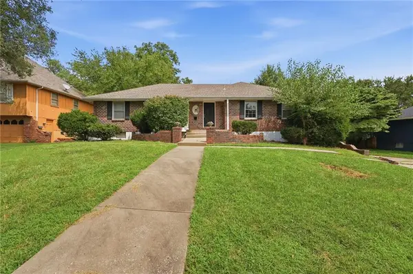 8705 Tennessee Avenue, Raytown, MO 64138