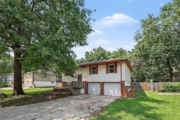 1110 R D Mize Road, Grain Valley, MO 64029
