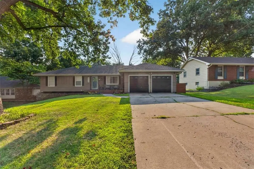 3908 S Stayton Avenue, Independence, MO 64055 - #1