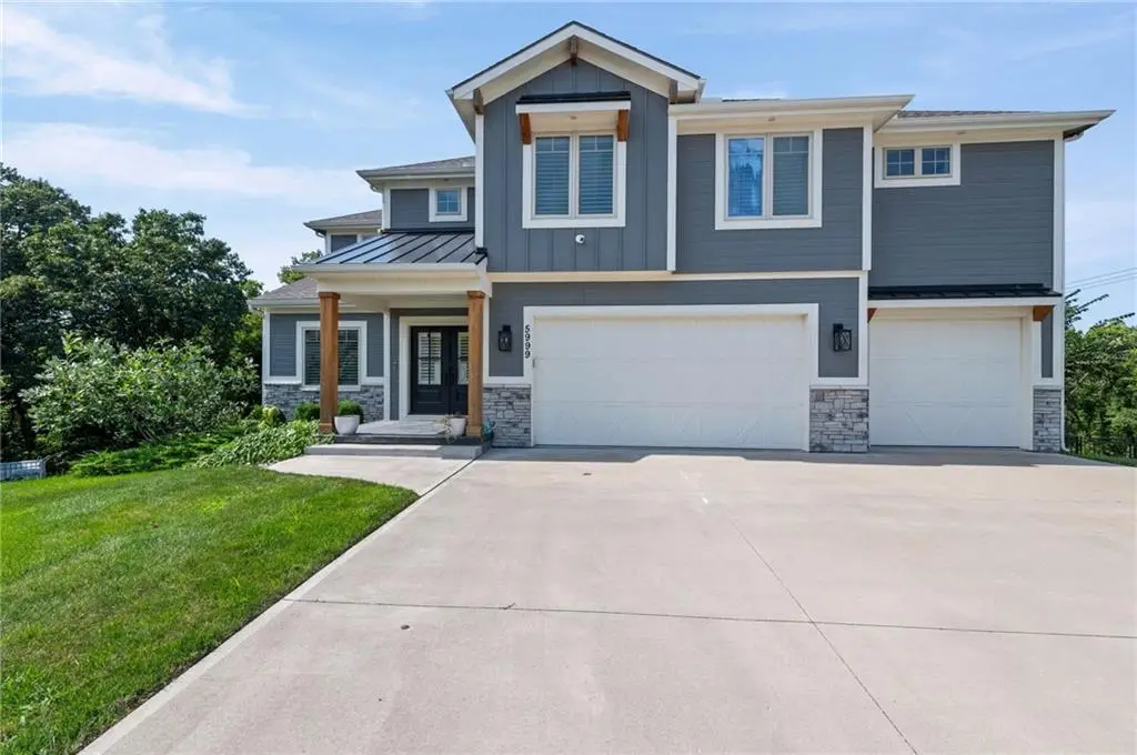 5999 N Oak Creek Court, Parkville, MO 64152 - #1