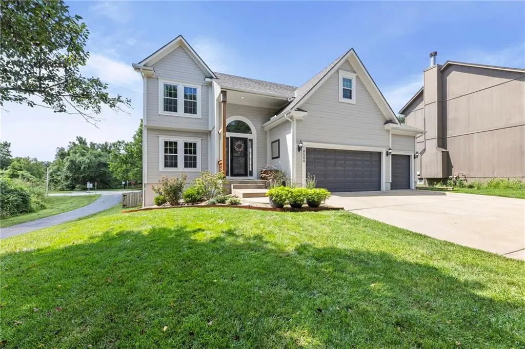 14549 W 152nd Place, Olathe, KS 66062 - #1