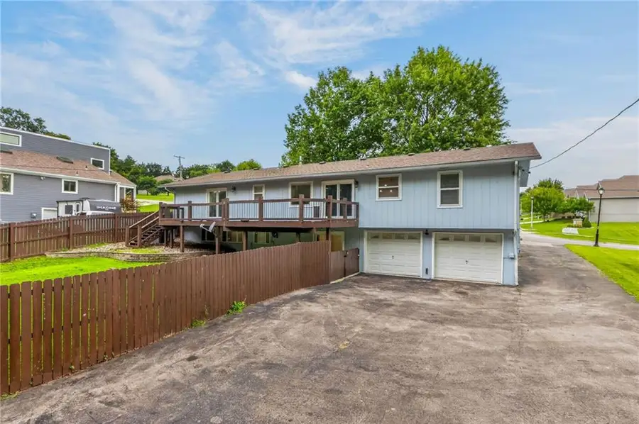9921 W 67th Street, Merriam, KS 66203 - #3