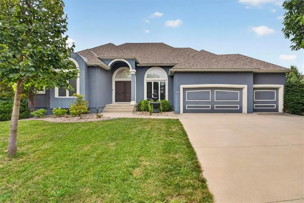 2612 SW Winterbrook Circle, Lees Summit, MO 64081 - #1