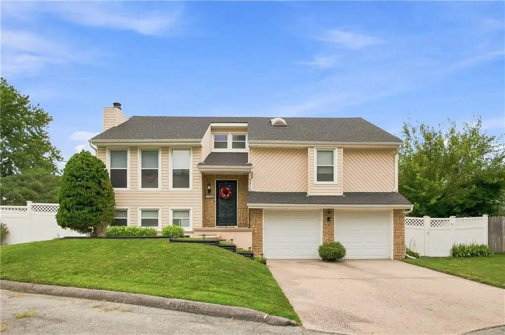 7426 Santa Fe Drive, Overland Park, KS 66204 - #1