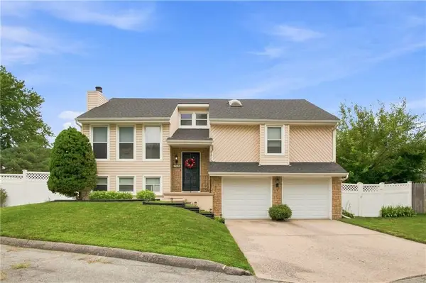 7426 Santa Fe Drive, Overland Park, KS 66204