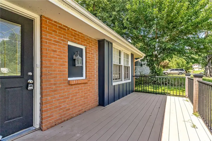 5204 S Delaware Avenue, Independence, MO 64055 - #3