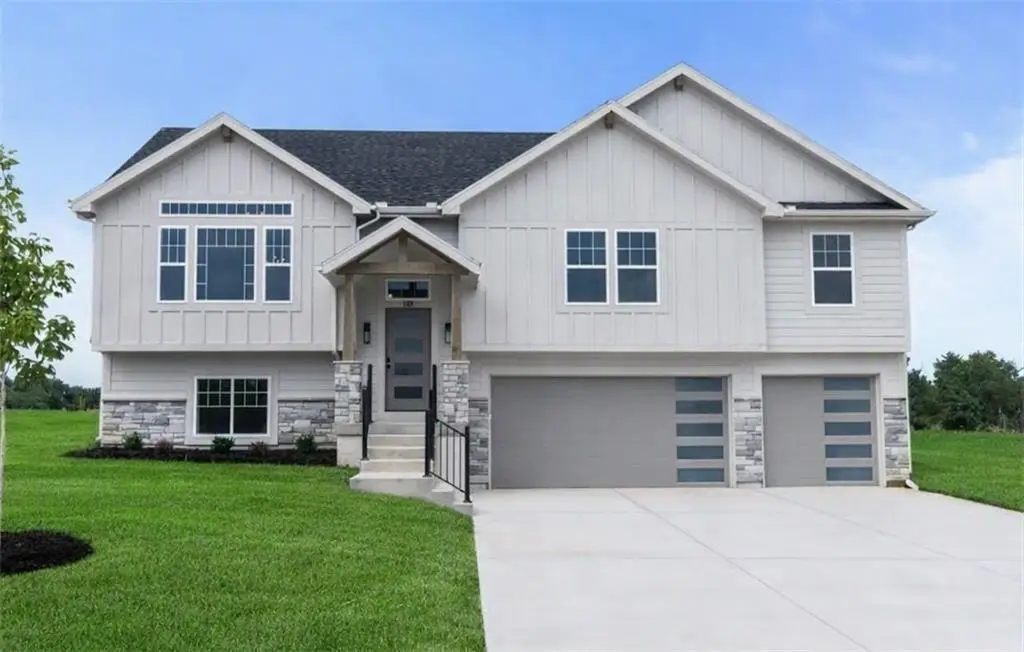 1103 N Eli Lane, Warrensburg, MO 64093 - #1