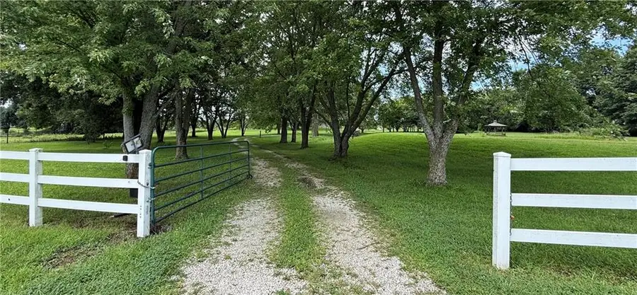 23820 S State Highway Ee Highway, Harrisonville, MO 64701 - #2