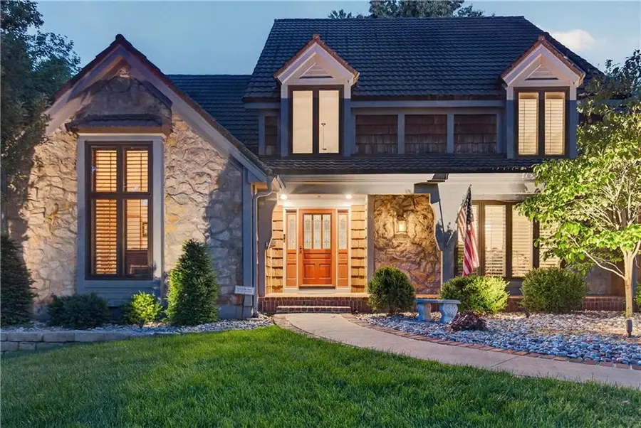10703 W 124 Street, Overland Park, KS 66213 - #3