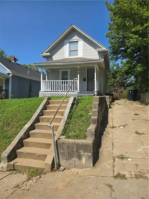 3738 Brooklyn Avenue, Kansas City, MO 64109 - #1