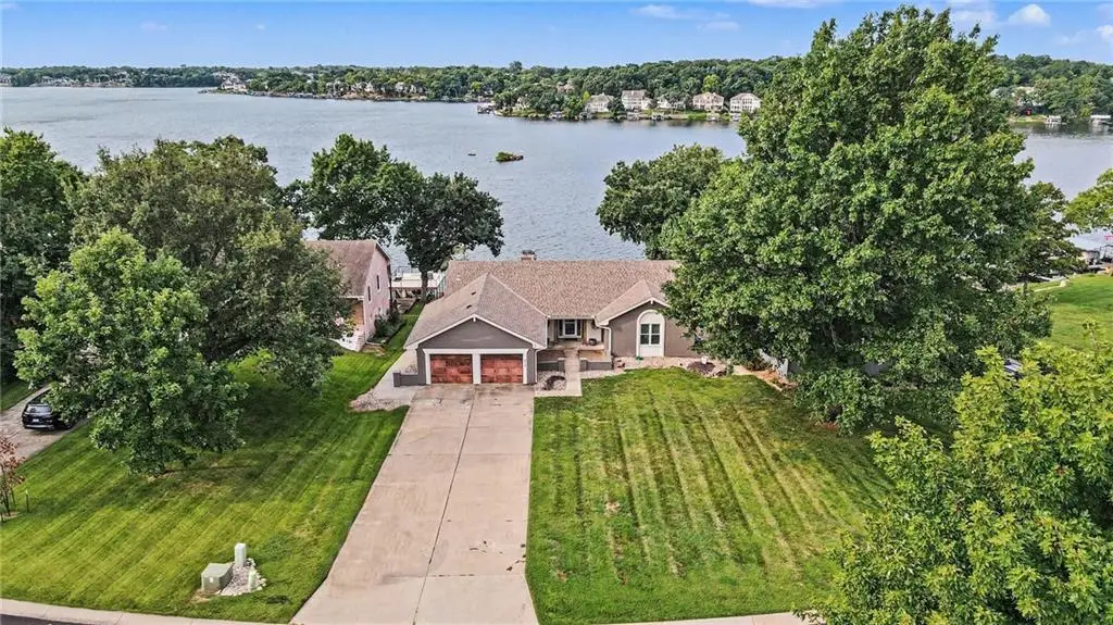 426 N Winnebago Drive, Lake Winnebago, MO 64034 - #1