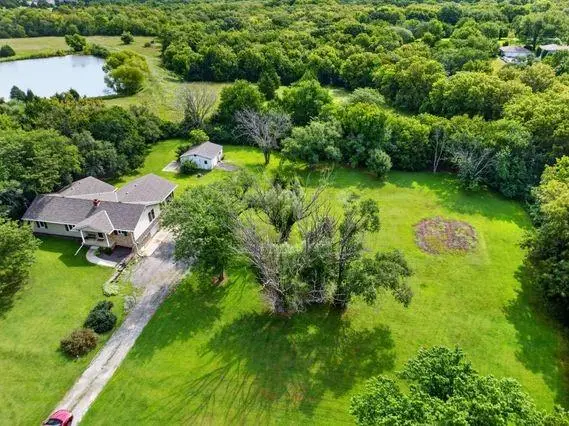 10615 Kill Creek Road, De Soto, KS 66018 - #2