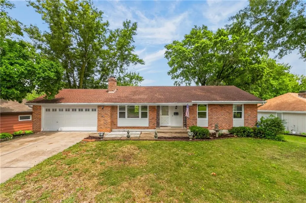 10300 E 72nd Street, Raytown, MO 64133 - #1
