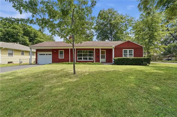 7641 Santa Fe Drive, Overland Park, KS 66204